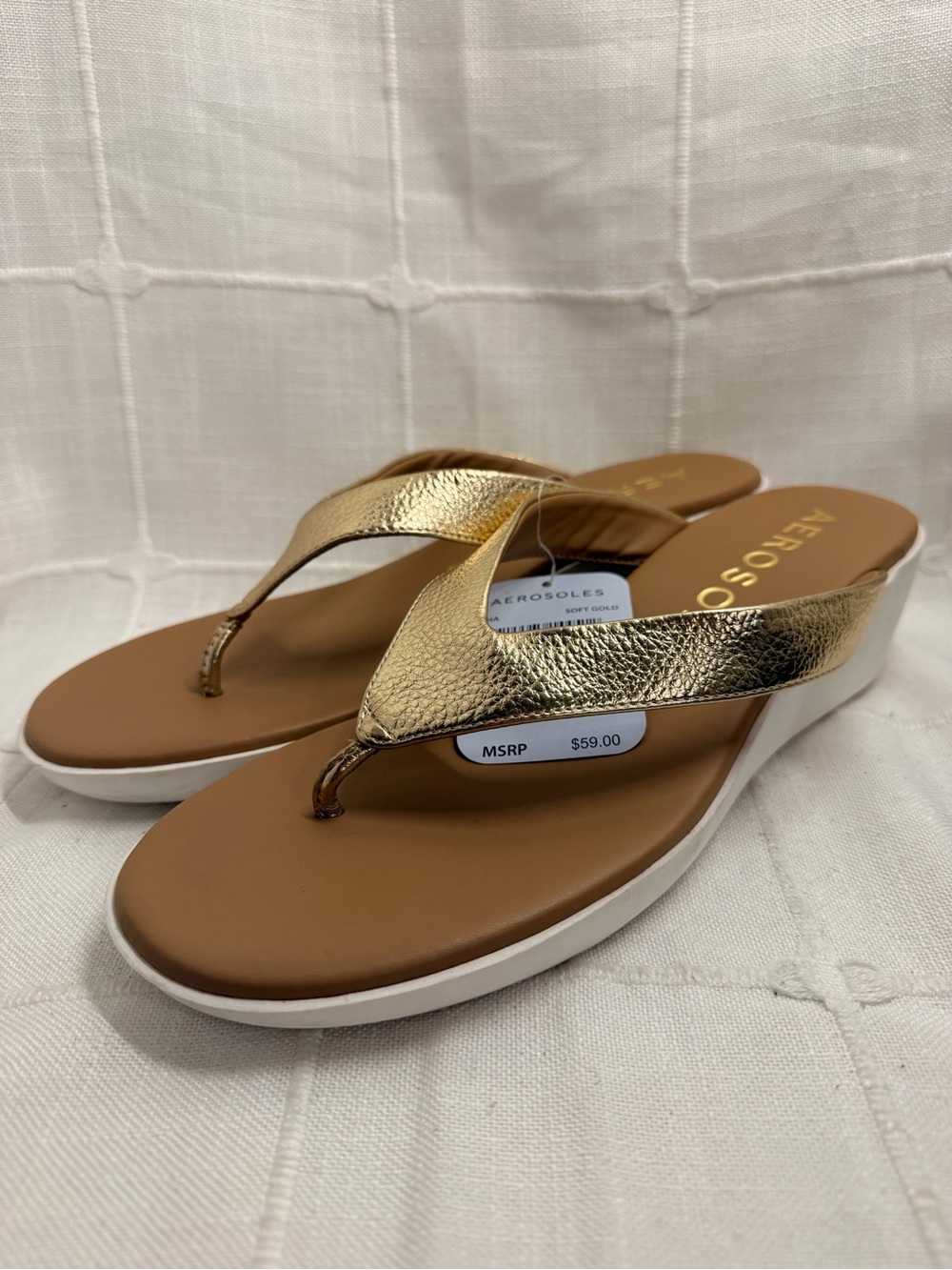 Aerosoles Isha soft gold Wedge Flip Flop Sandals Women’s 10M NWT